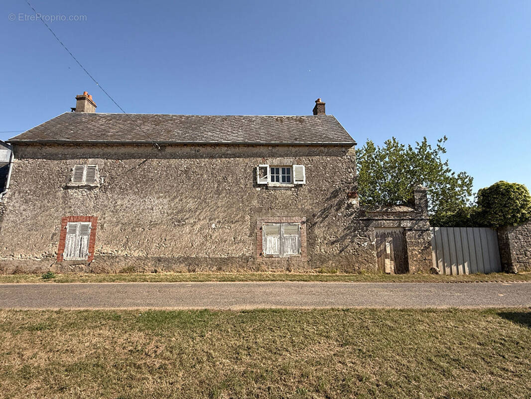 Maison à VIABON