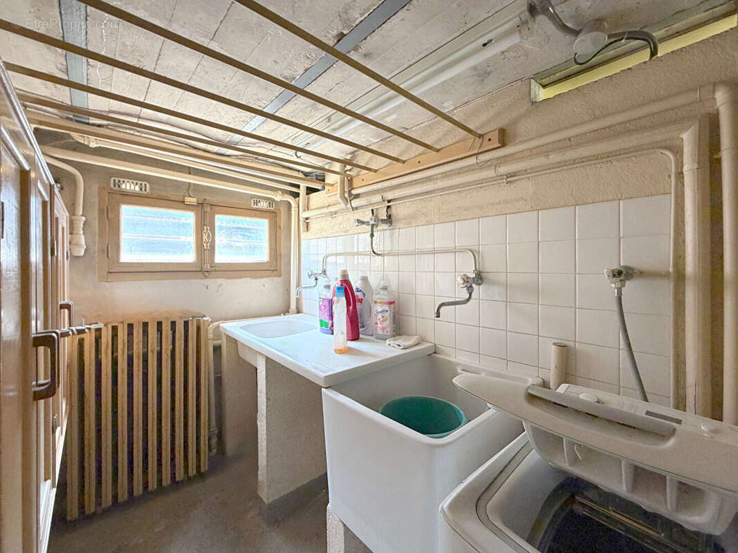 Argenteuil Maison de 4-5 pièces + dépendance sur 316m2 de terrain clos. - photo 11