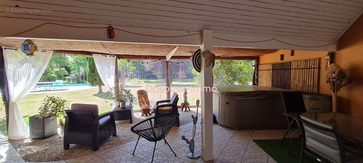 Maison 180 m² à Guecelard  - photo 8