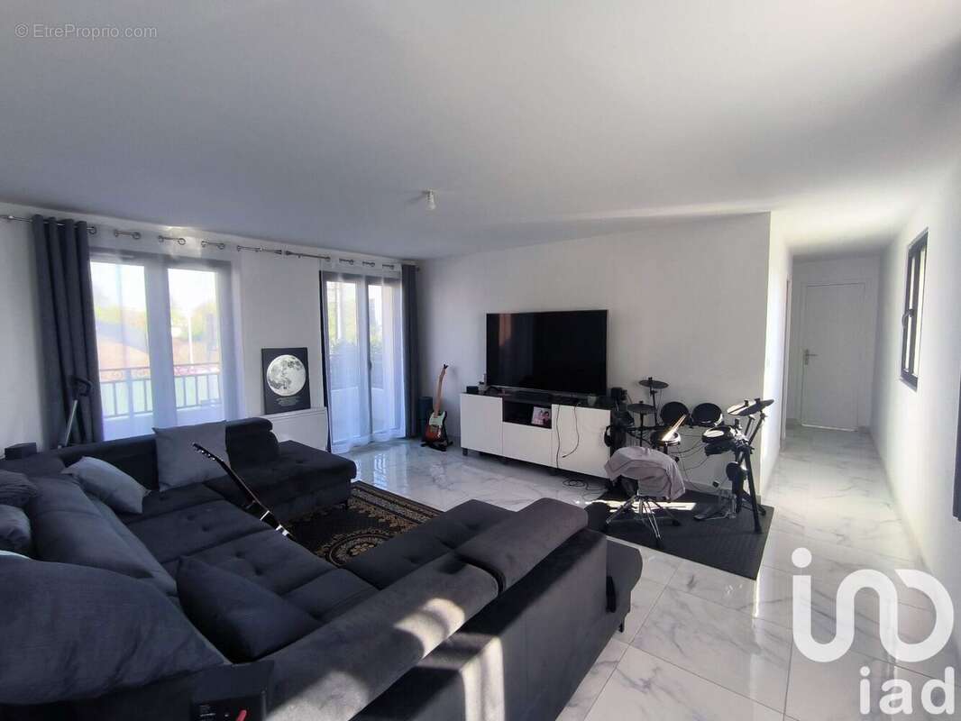 Photo 3 - Appartement à TREMBLAY-EN-FRANCE