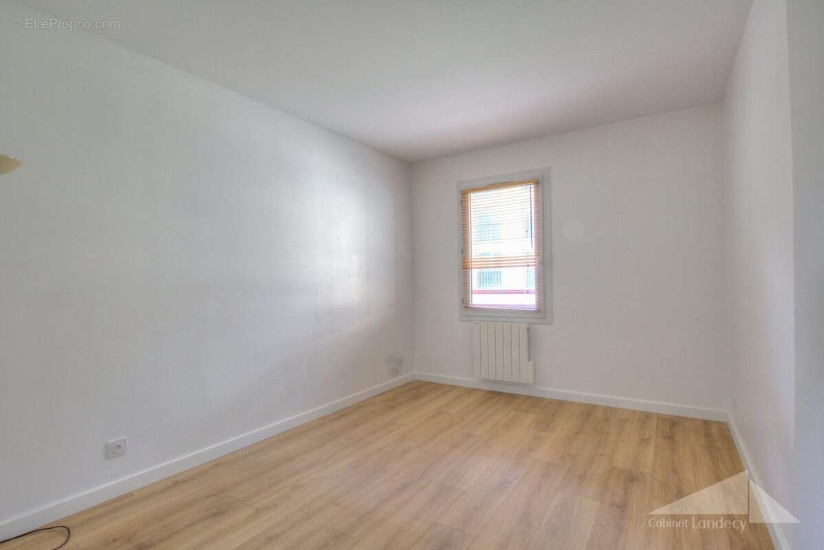 Appartement à THOIRY