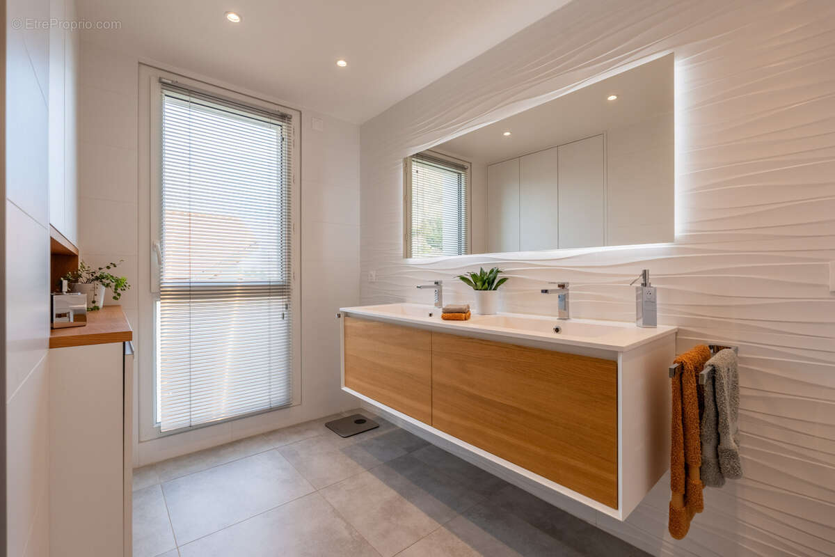 SEVRIER - 85m2 - terrasse avec vue panoramique montagnes - photo 12
