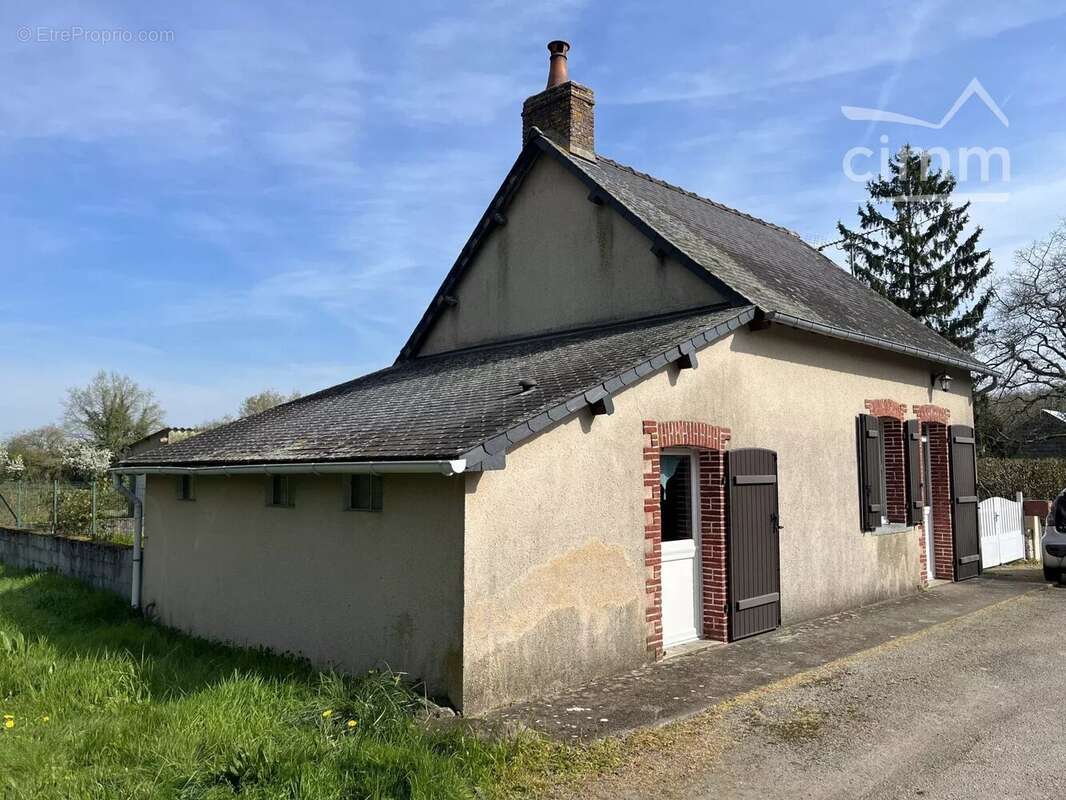 Maison à JOUE-SUR-ERDRE