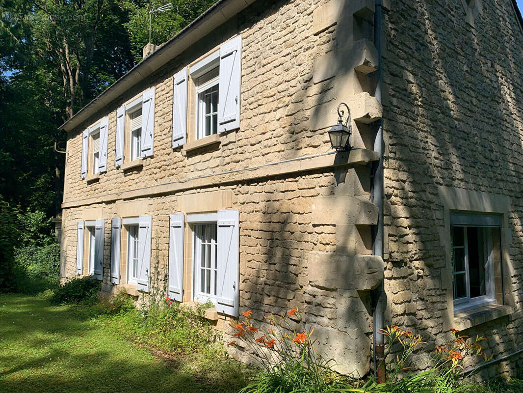 Maison à CIRES-LES-MELLO