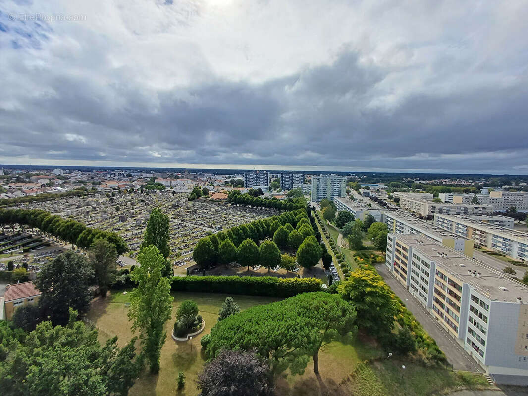 Appartement 3 chambres à vendre La Roche sur Yon - photo 12