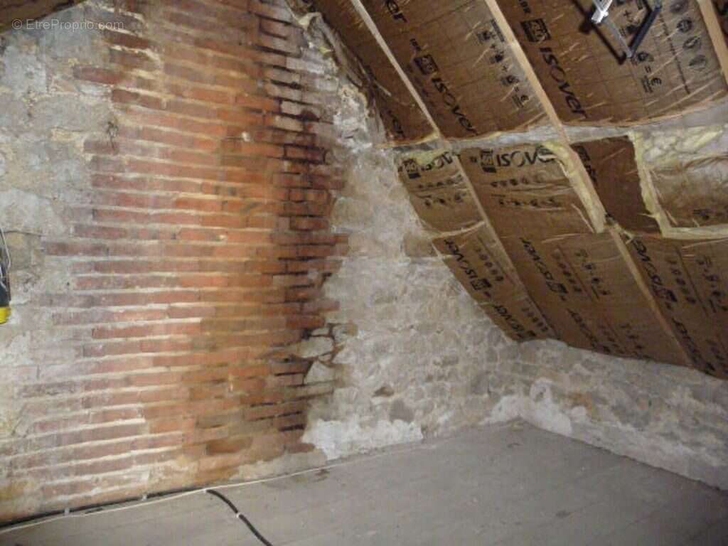 Maison à CHAMPGENETEUX