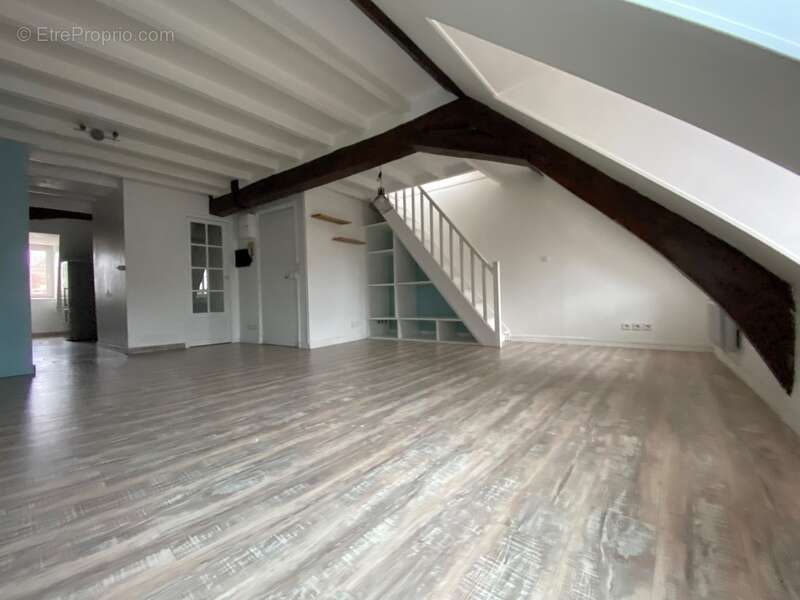 Appartement à COMPIEGNE