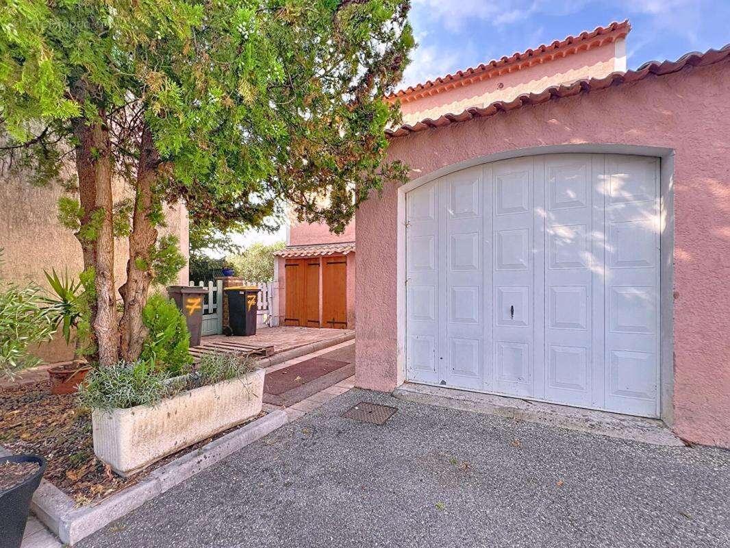 Maison à AURIBEAU-SUR-SIAGNE