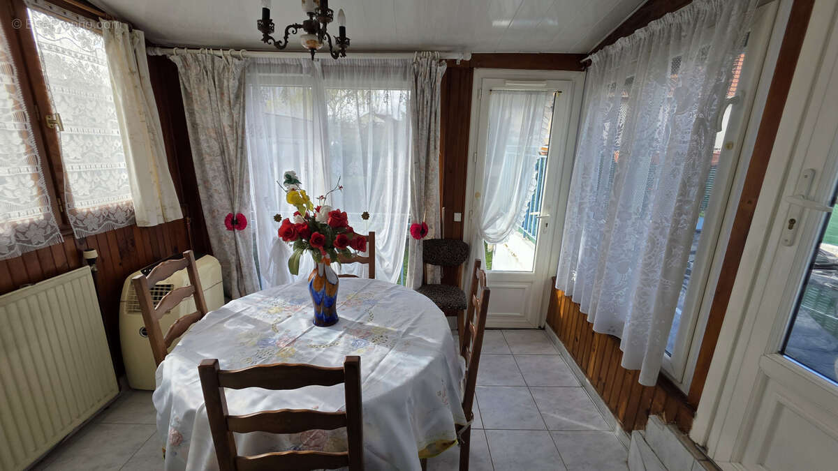 Belle maison lumineuse avec jardin à La Courneuve - photo 3