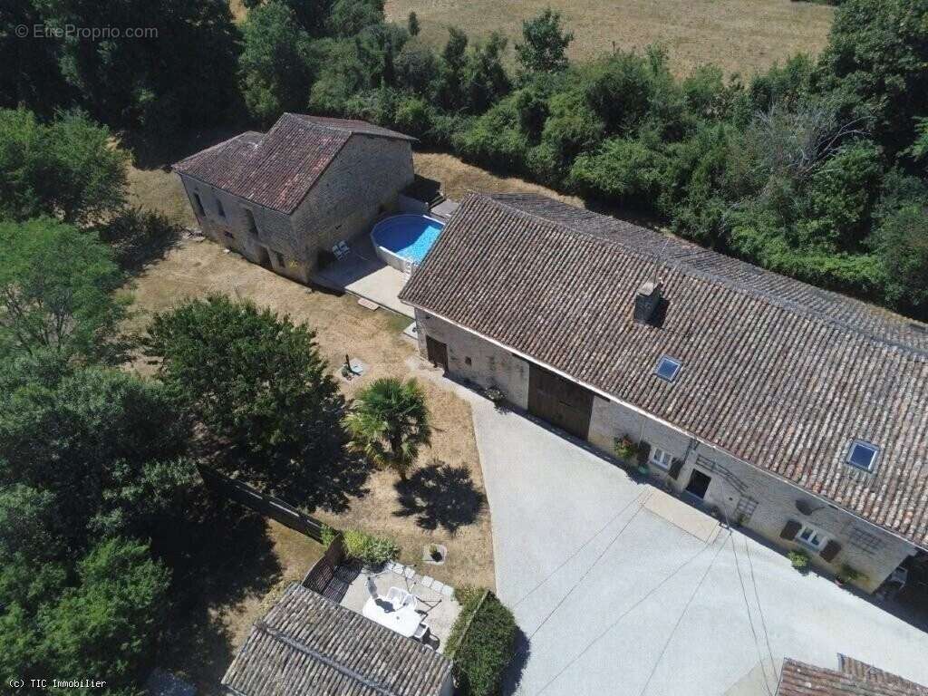 Maison à CIVRAY