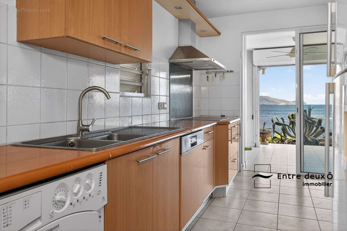 Appartement 151 m² à Schoelcher  - photo 4