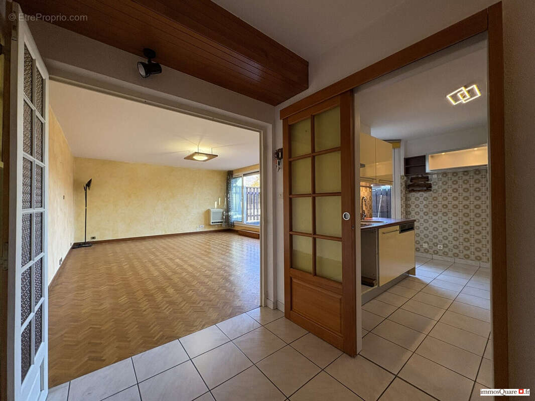 Appartement à MEYLAN