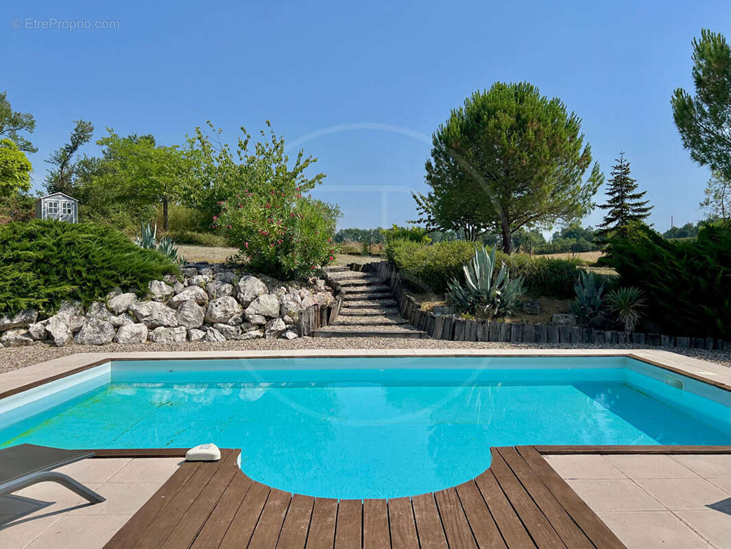 Superbe maison traditionnelle avec piscine - photo 4