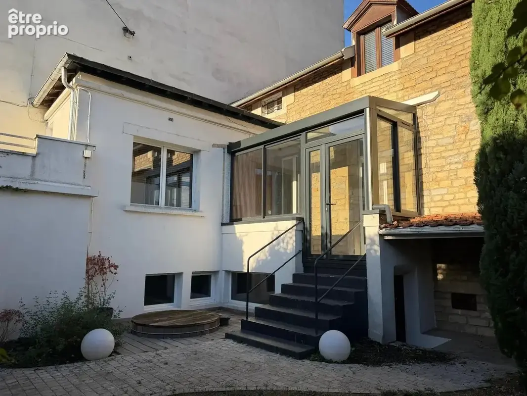 Maison rare centre-ville avec jardin patio, garage - photo 13