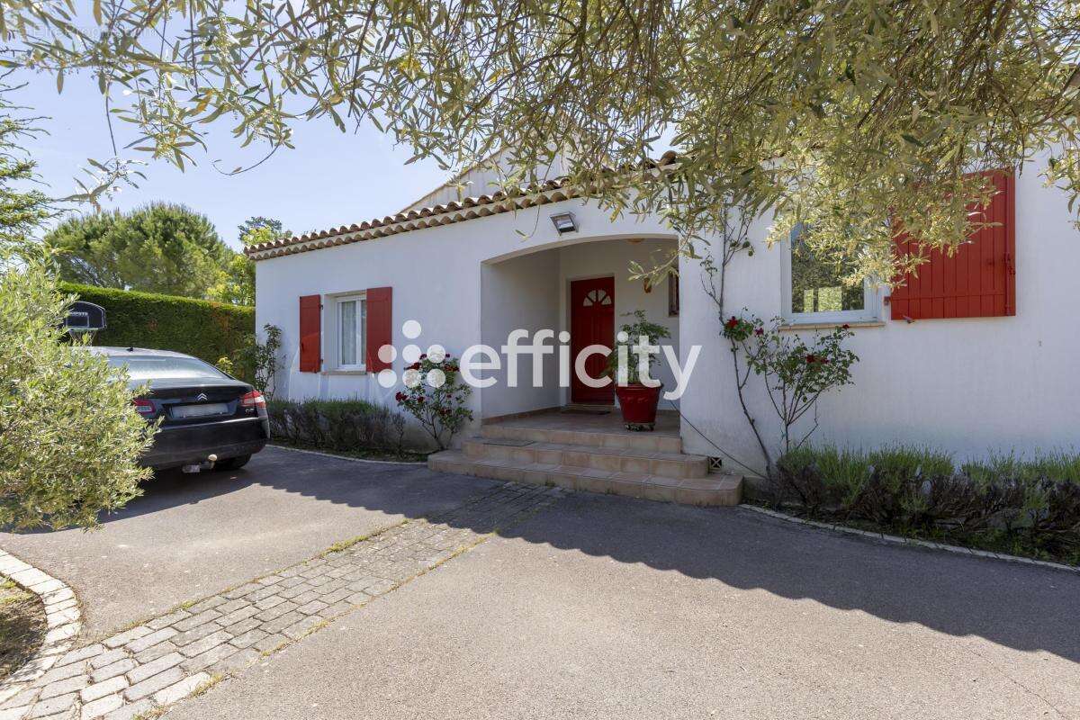 Maison 173 m² à Aix-En-Provence  - photo 5