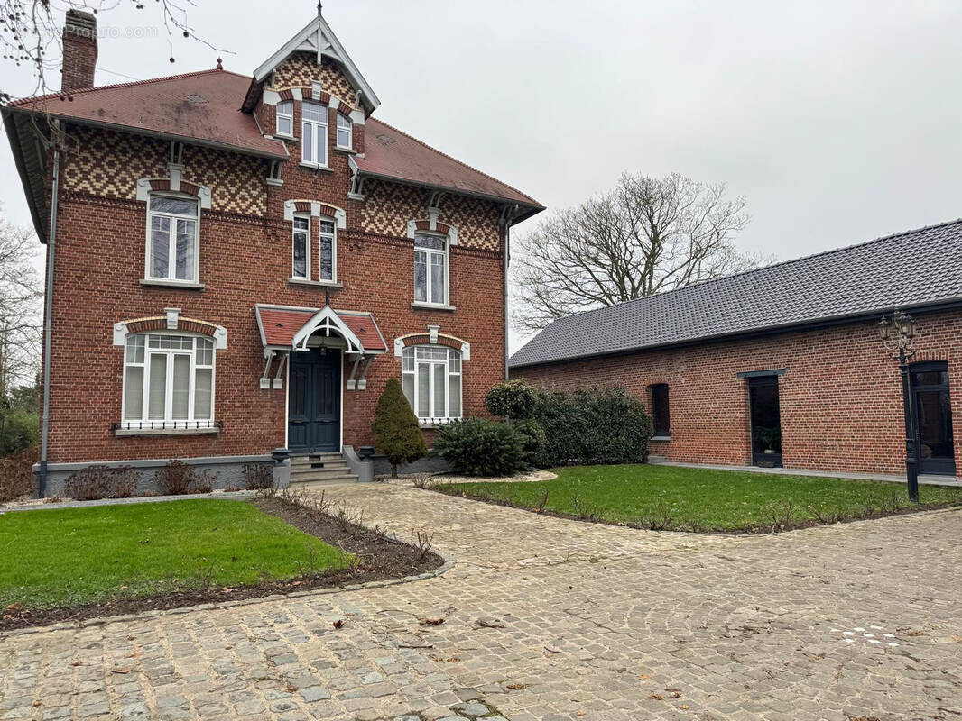Maison à SAILLY-SUR-LA-LYS