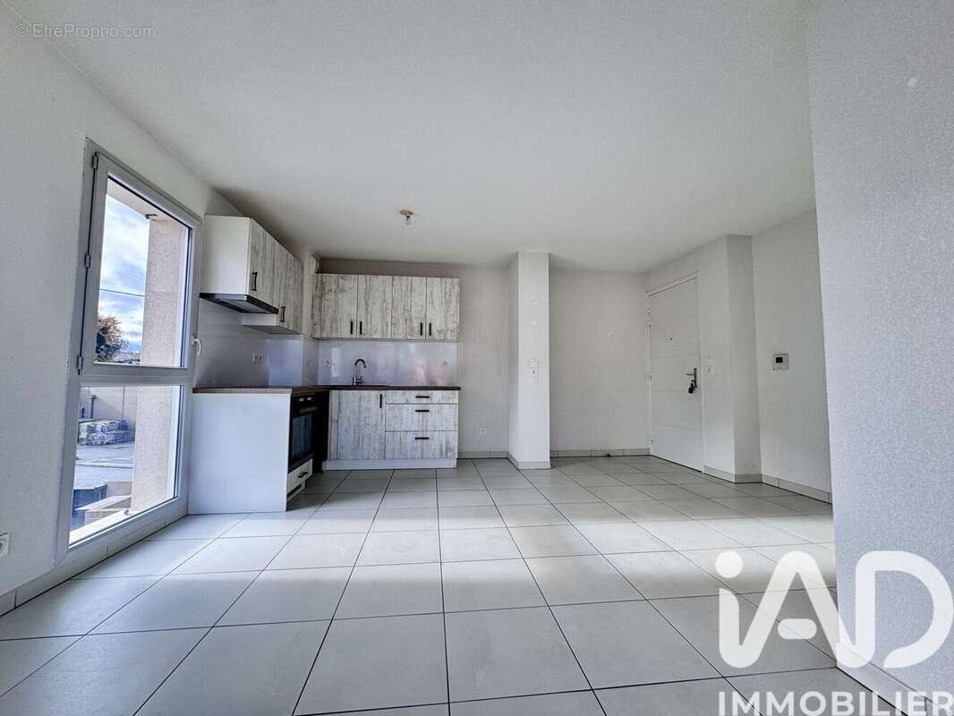 Photo 4 - Appartement à SAINT-MAXIMIN-LA-SAINTE-BAUME