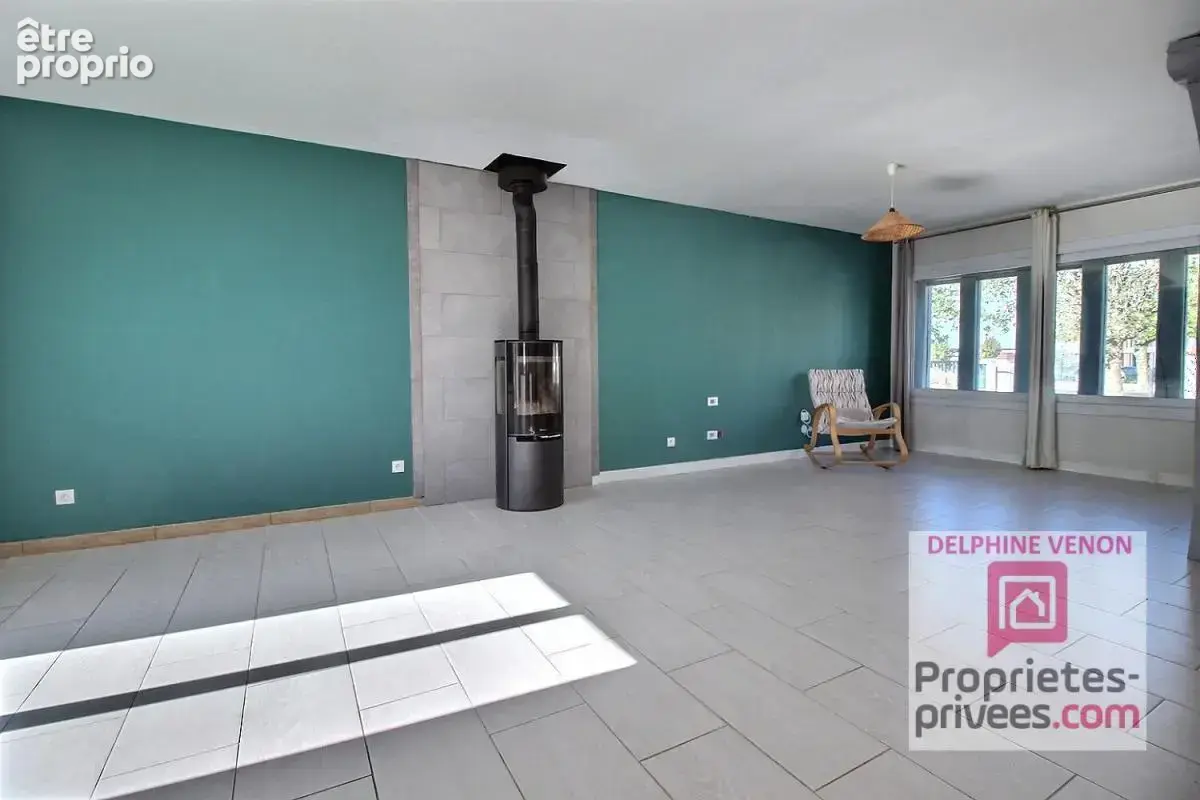 Exclusivité -  Maison  3 chambres sur sous-sol  total avec un terrain de 1002 m² proche du futur lycée à Châteauneuf sur Loire - photo 3