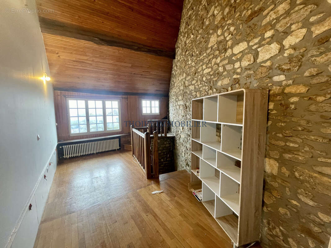 Maison à THOIRY