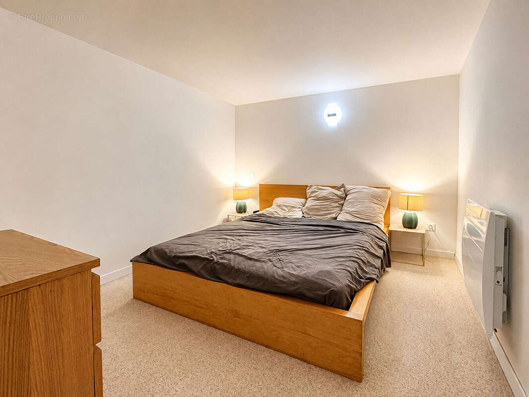 Collonges-sous-Salève à 215 m², 4 chambres et de beaux volumes aux portes de Genève. - photo 5