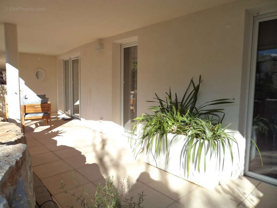 Appartement à LATTES