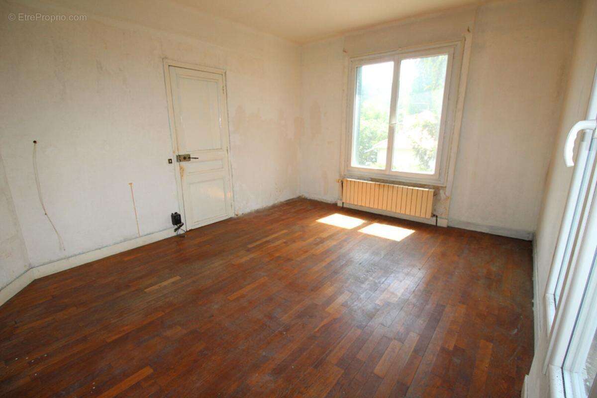 Maison à VILLEPREUX