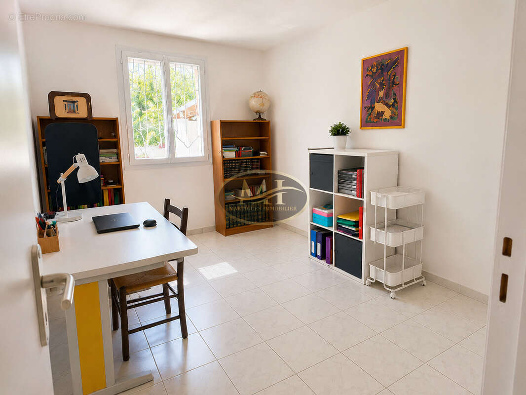 Maison T4 de plain-pied avec garage sur terrain arboré de 586 m2 - photo 11