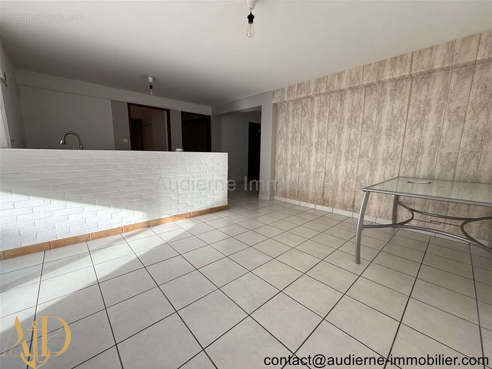 Appartement à AUDIERNE