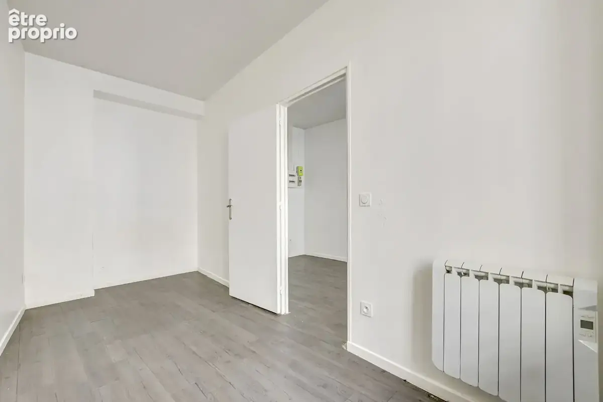 Paris 19 : Appartement 2 pièces en rez-de-chaussée - photo 4