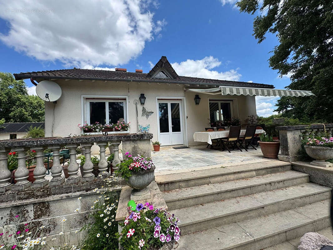 Maison à BUSSIERE-POITEVINE