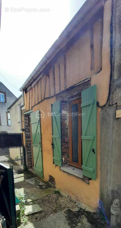 Maison à JOIGNY