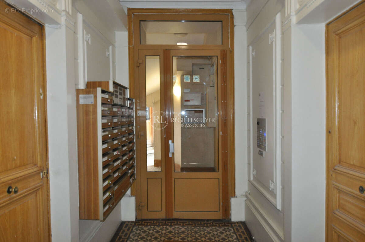 Appartement à PARIS-12E