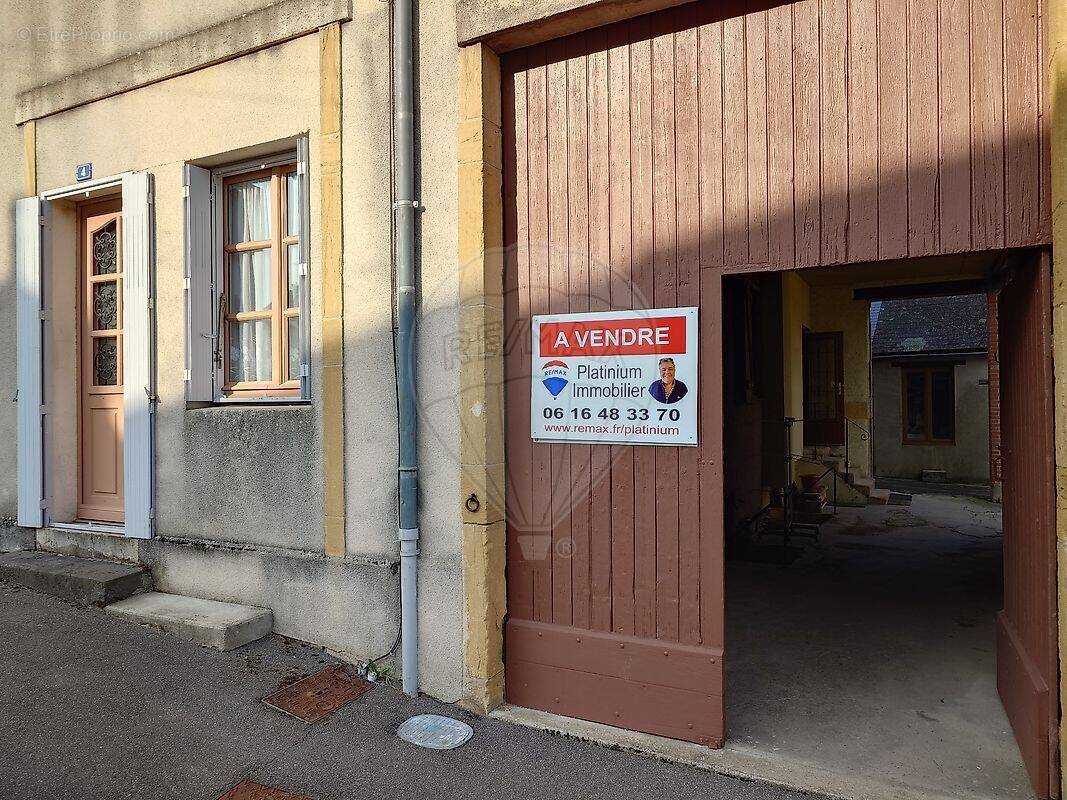 Maison à ISSY-L'EVEQUE