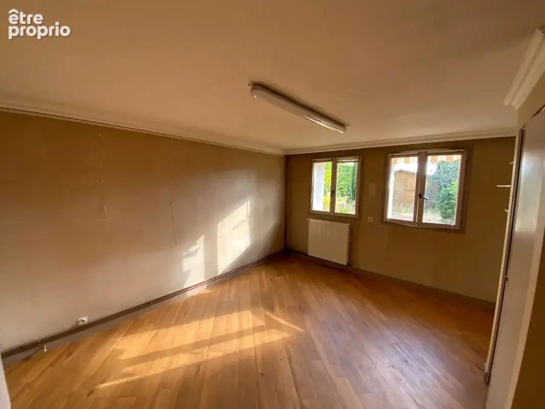 LE CREUSOT - Quartier résidentiel - Pavillon élevé sur sous-sol complet de 149 m² hab. (4 chambres). - photo 12