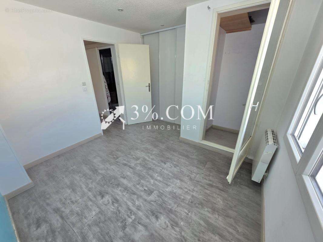 Maison en centre-ville avec garage et parking - photo 10