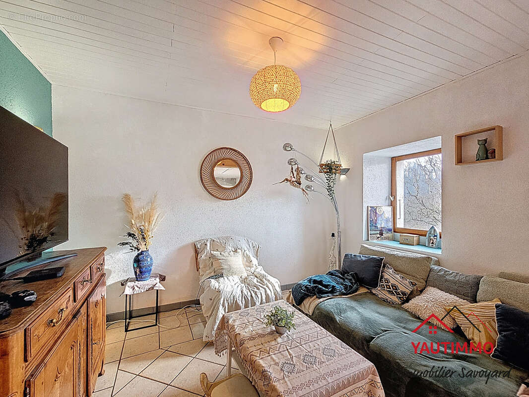 Appartement avec jardin, terrasse et annexe   Jusqu’à 4 chambres   Fillinges (74250)   Haute-Savoie - photo 3