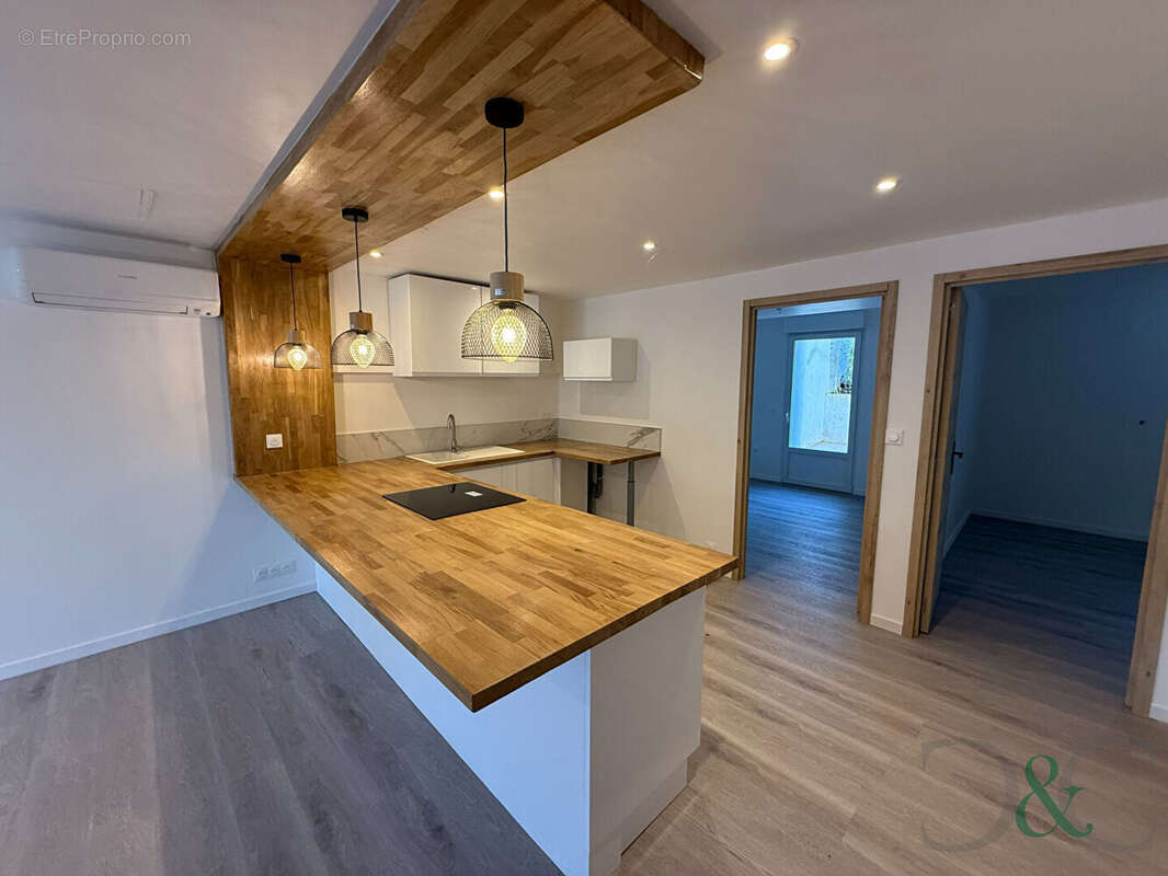 Appartement à BORMES-LES-MIMOSAS