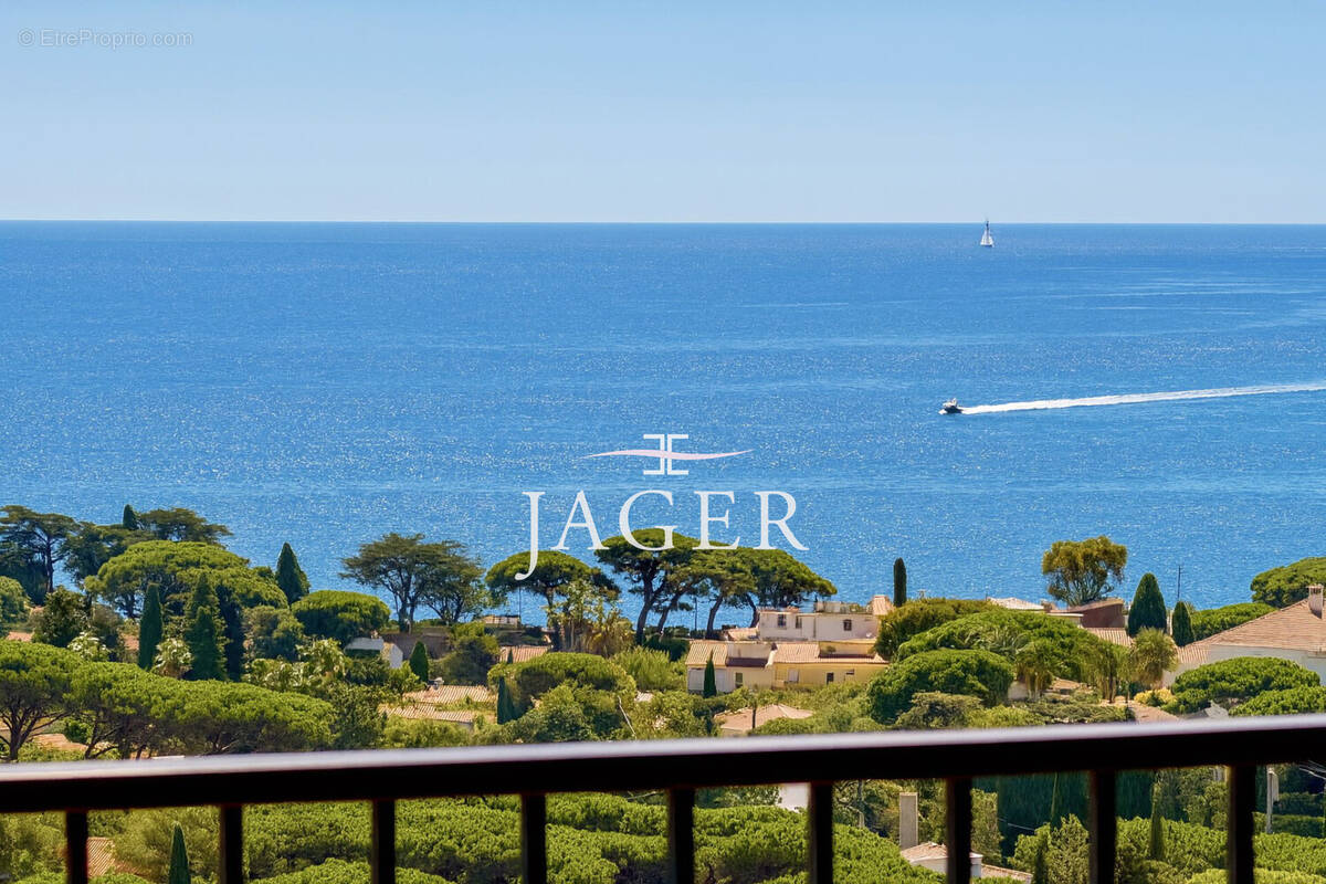 Maison à LES ISSAMBRES