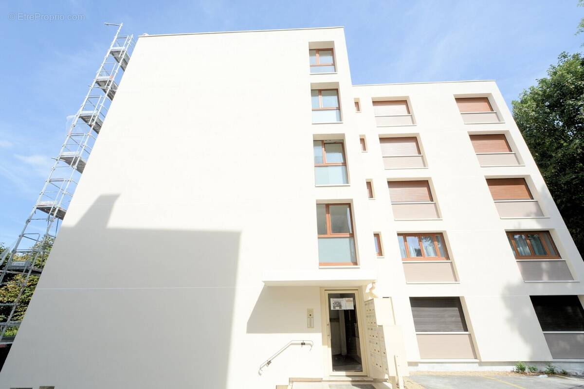 Appartement à SAINT-MAUR-DES-FOSSES