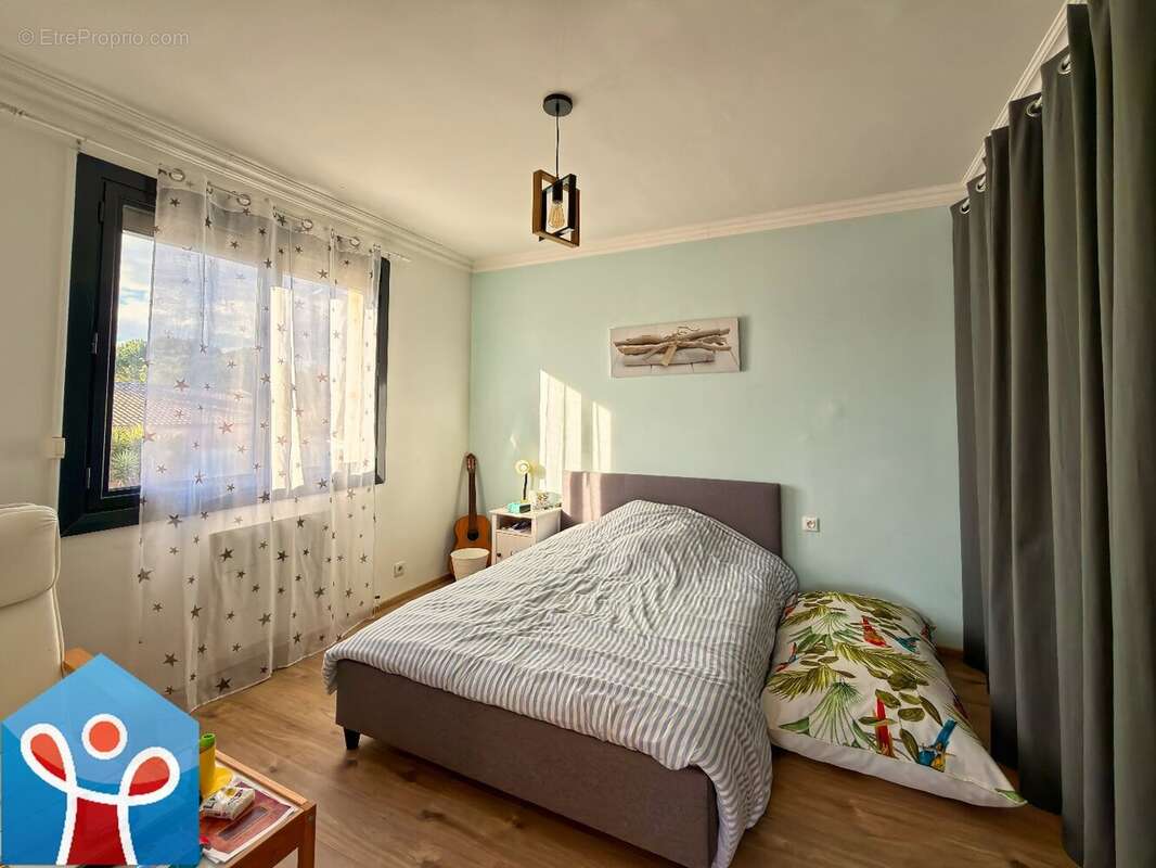 Maison à VILLENEUVE-LES-BEZIERS