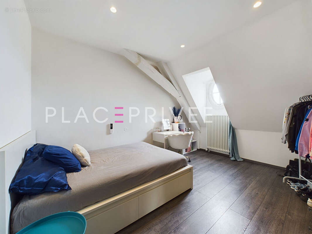 Loft Professionnel Bureaux Ville Vieille - photo 13