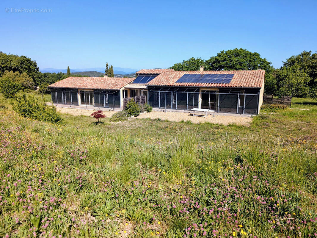 Maison à BOUQUET