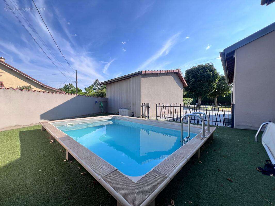 Maison familiale avec jardin et piscine - photo 23