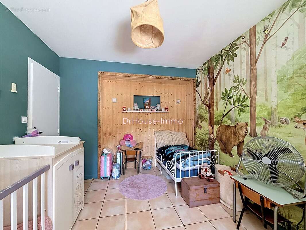 Maison 130 m² à Neuvic  - photo 15