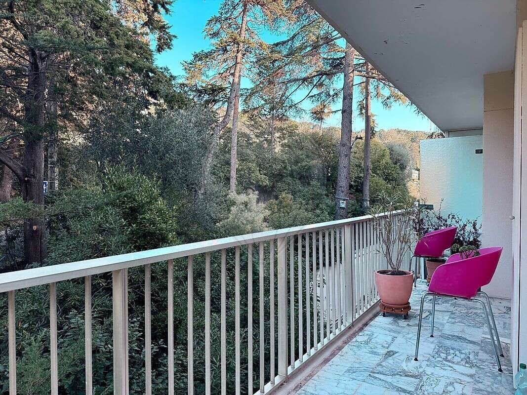 Appartement à LE CANNET