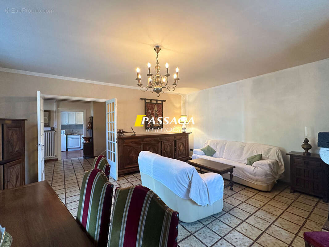 Maison à BERTHOLENE