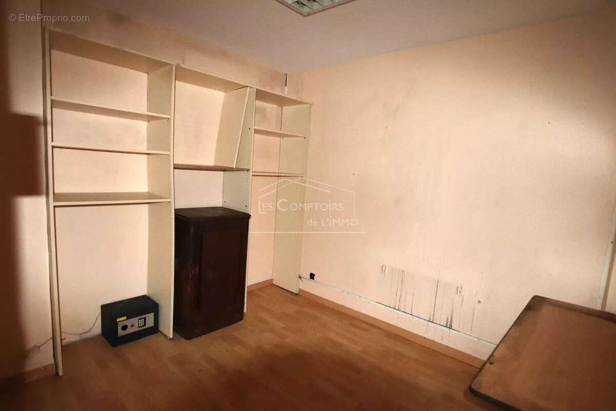 Appartement à DONGES