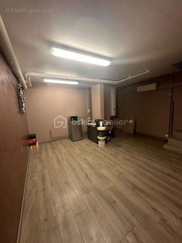 Commerce à MOUANS-SARTOUX