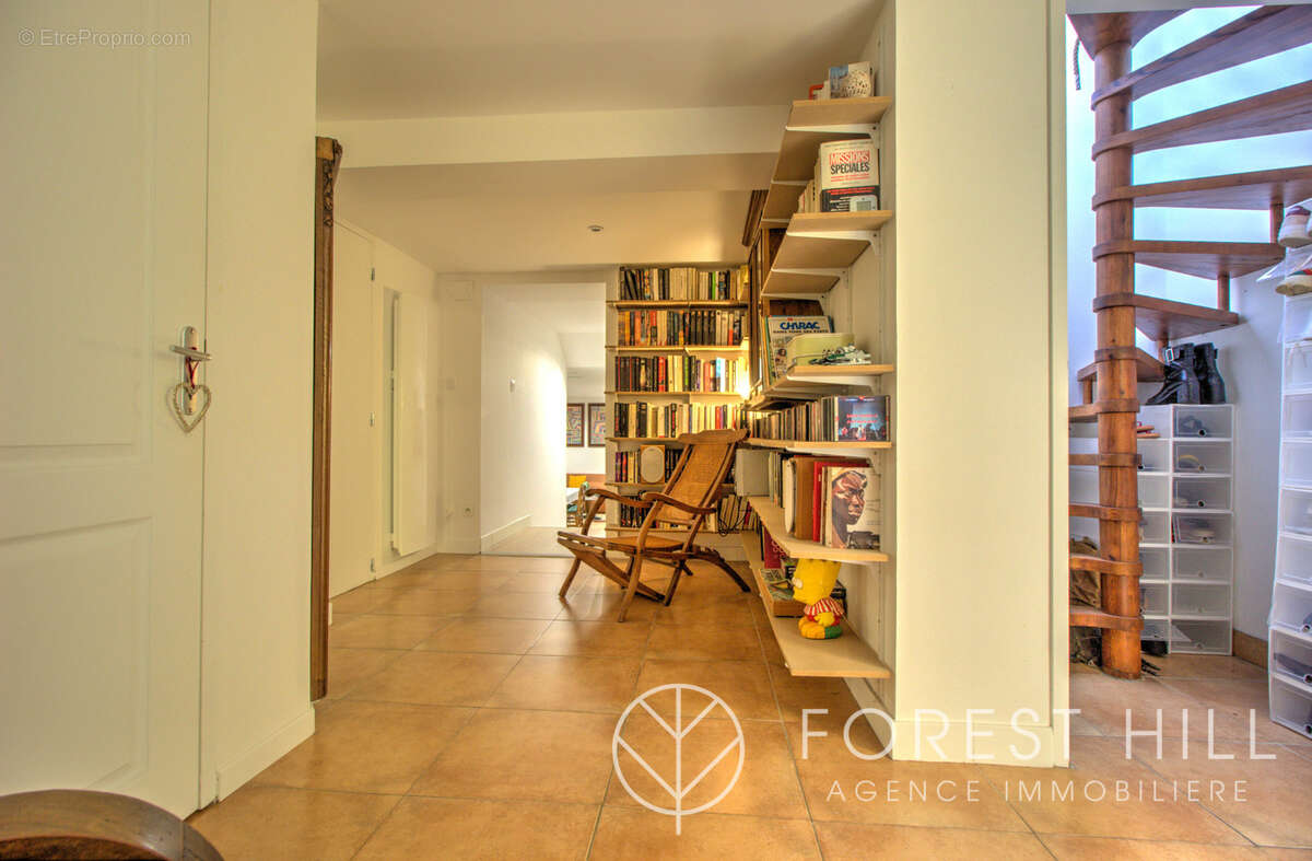 Maison familiale avec vue, jardin, piscine et appartement indépendant - photo 26