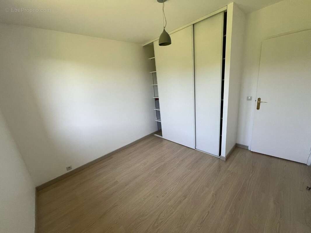 Maison à OLLAINVILLE